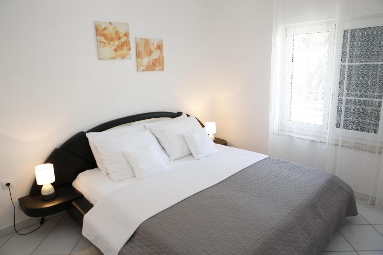 Apartments Lepur 沃迪切 外观 照片