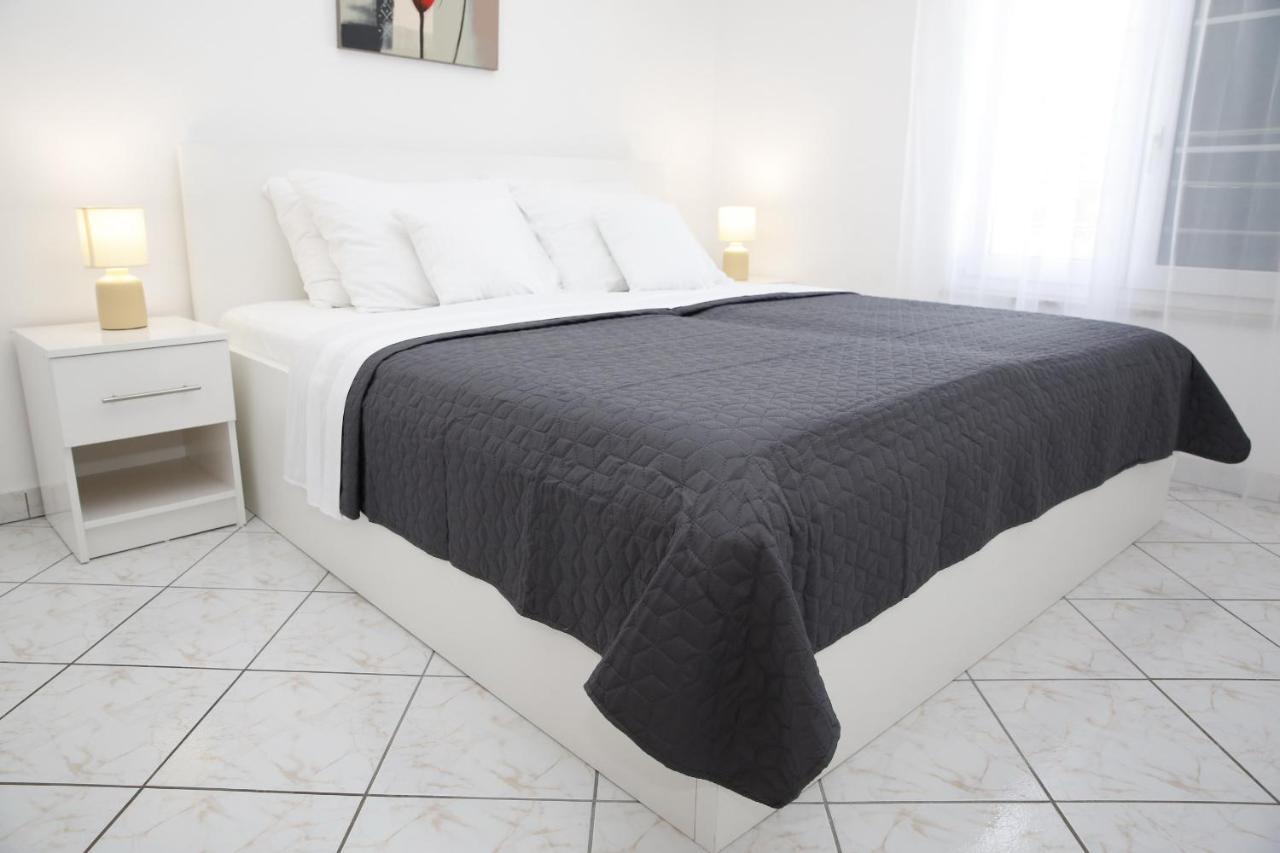Apartments Lepur 沃迪切 外观 照片
