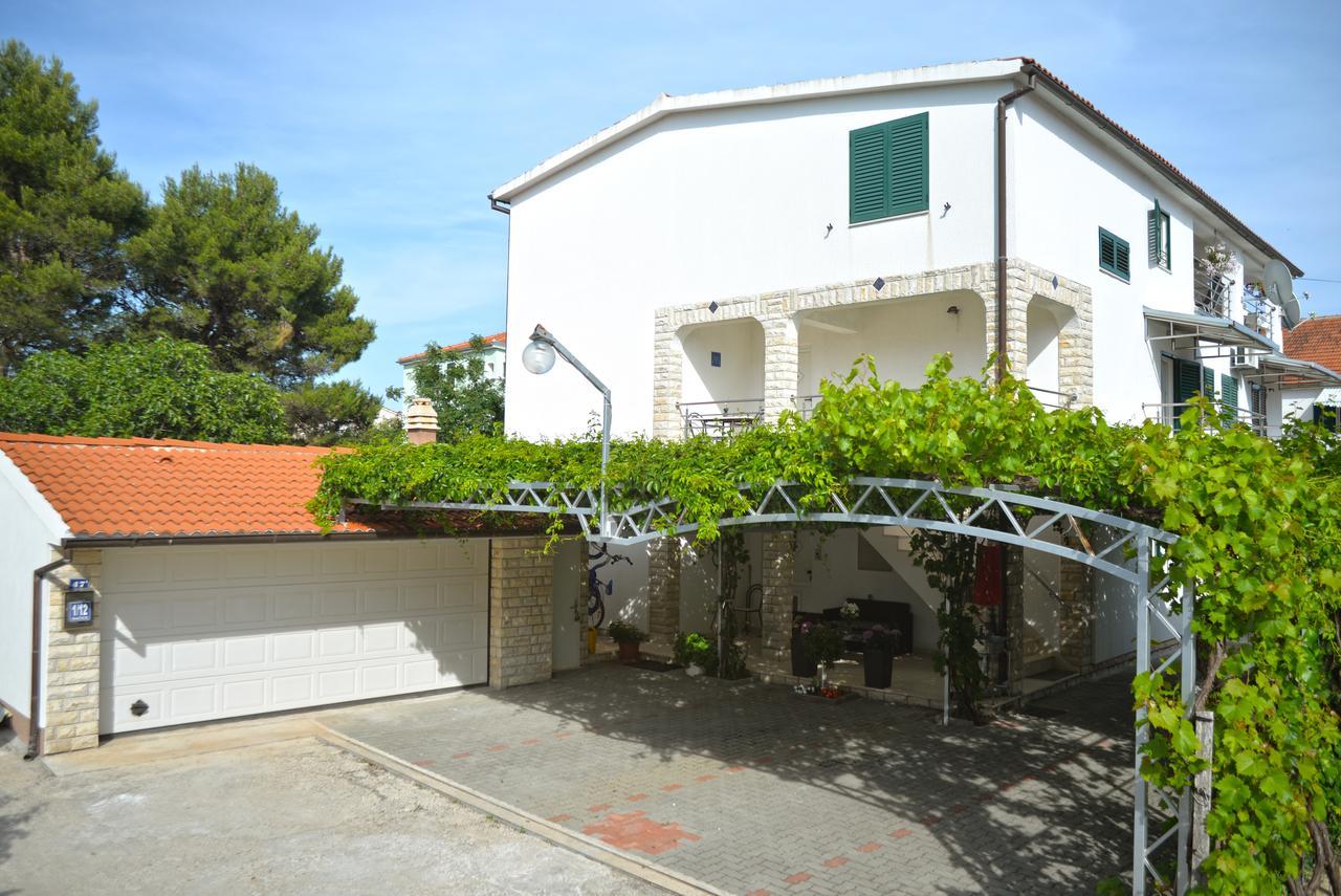 Apartments Lepur 沃迪切 外观 照片